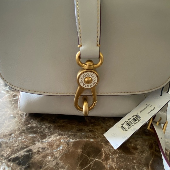 NWT FLORENTINE Dooney & Bourke ECRU Leather Crossbody/Shoulder Bag - Picture 4 of 9